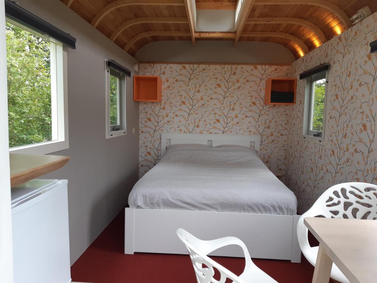 B&B Pipowagen "Het Wellnesst" Op Wellness Camping En B&B Stoltenborg Meddo Екстериор снимка